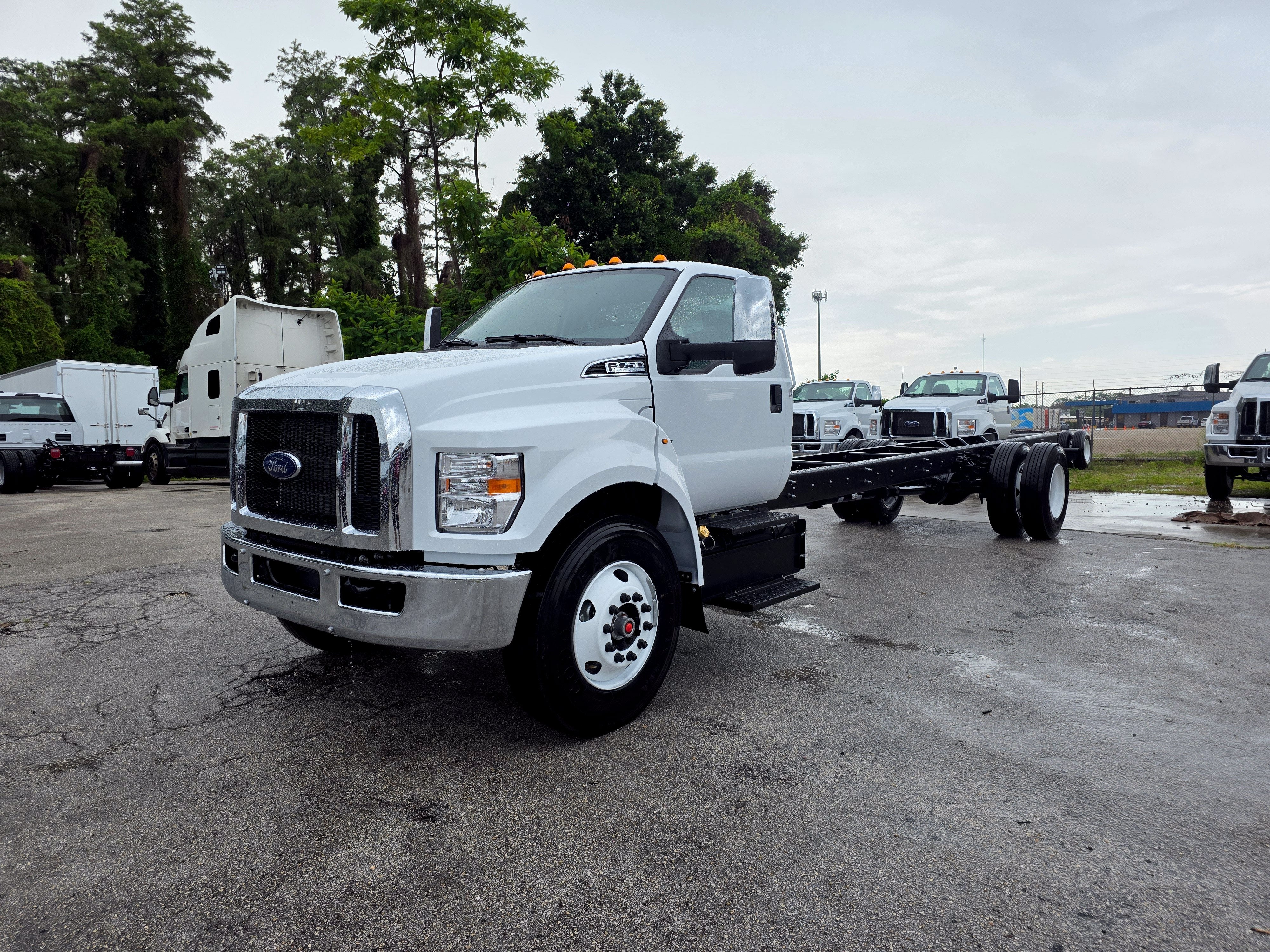 2027 Ford F-750 Preferred in Oxford White — front three-quarter view