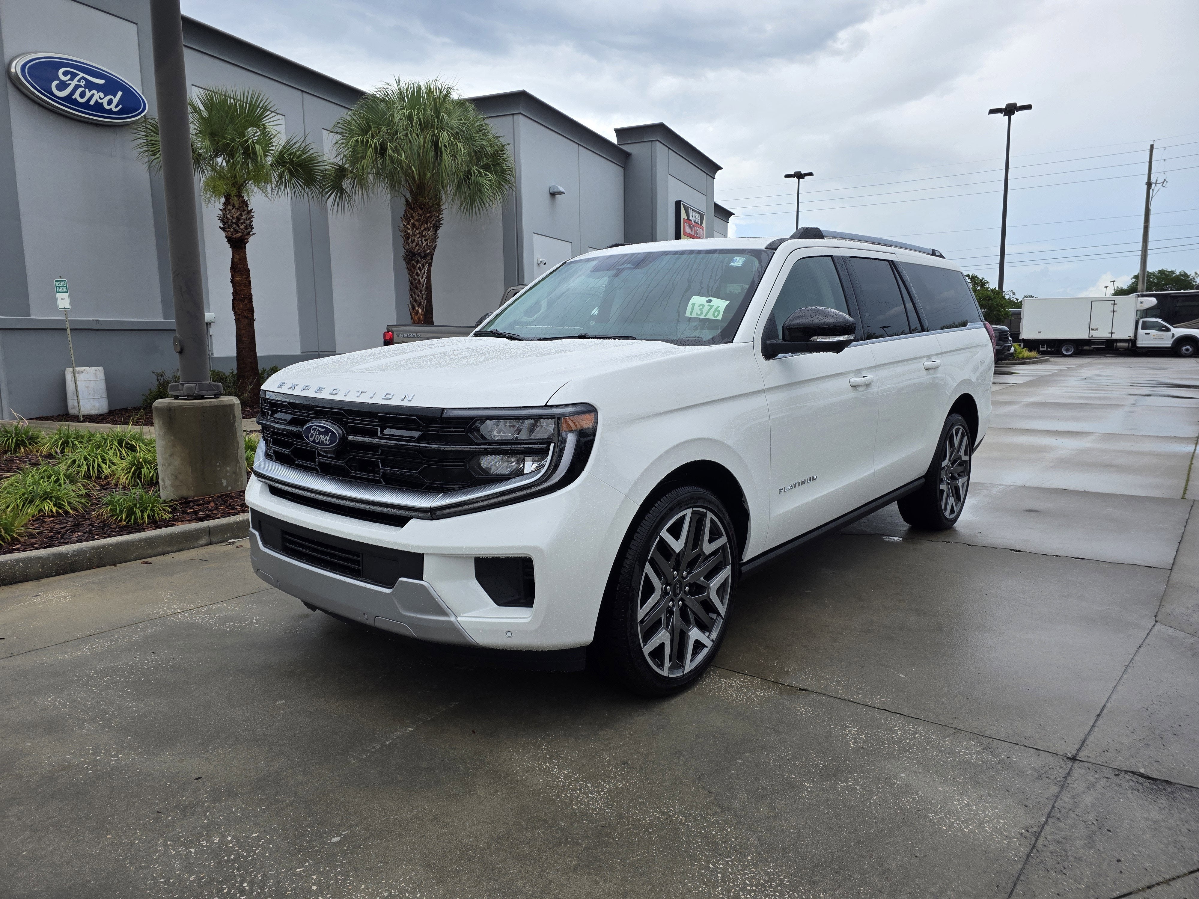 2026 Ford Expedition Platinum in Star White Met Tri-Coat — front three-quarter view